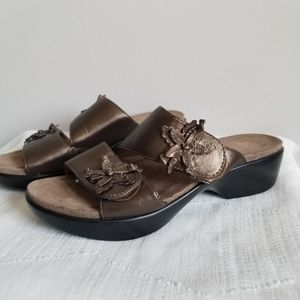 Dansko Donna Bronze Slip On Sandal
